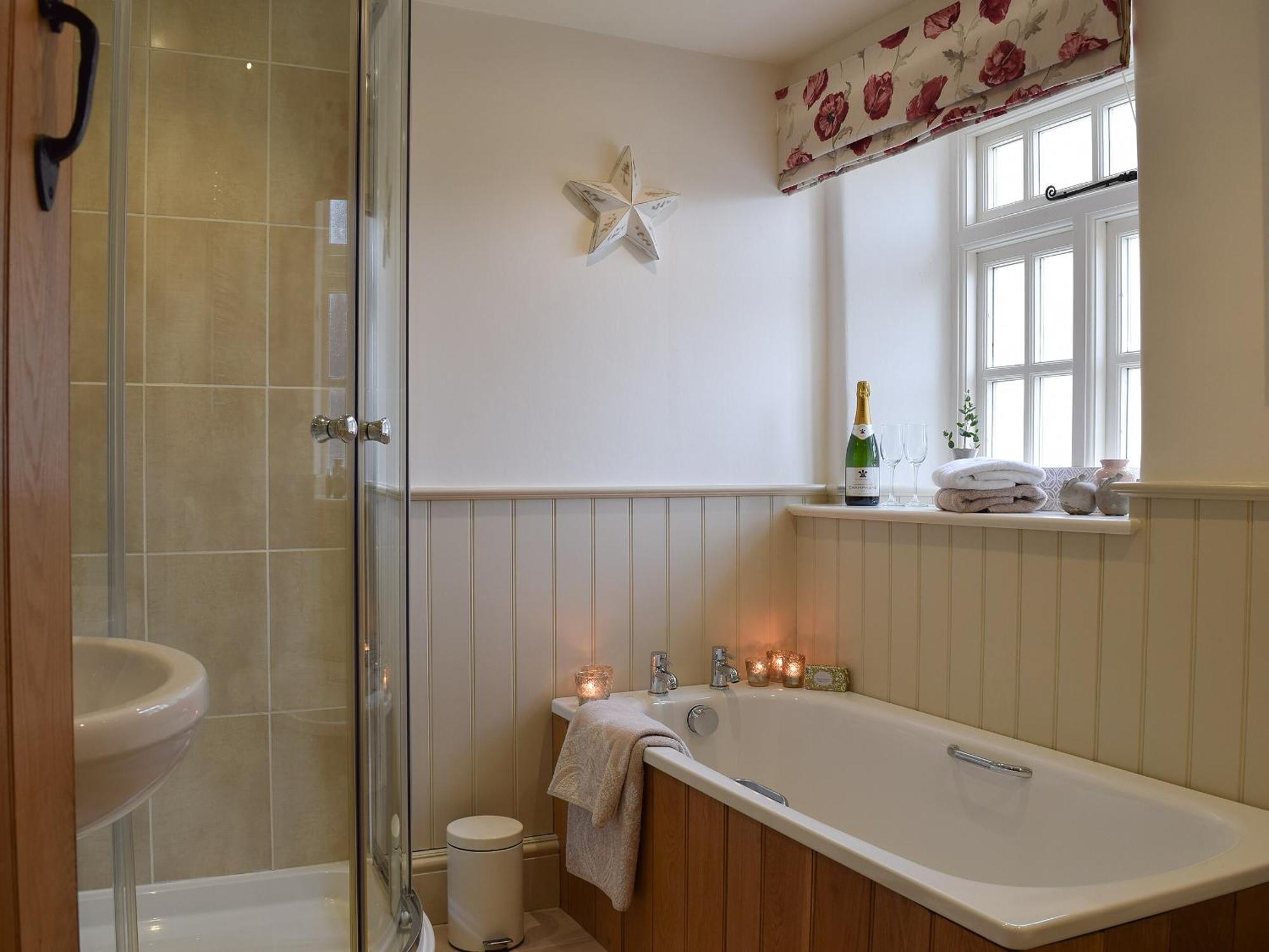 Spring Cottage Bourton-on-the-Water Bagian luar foto