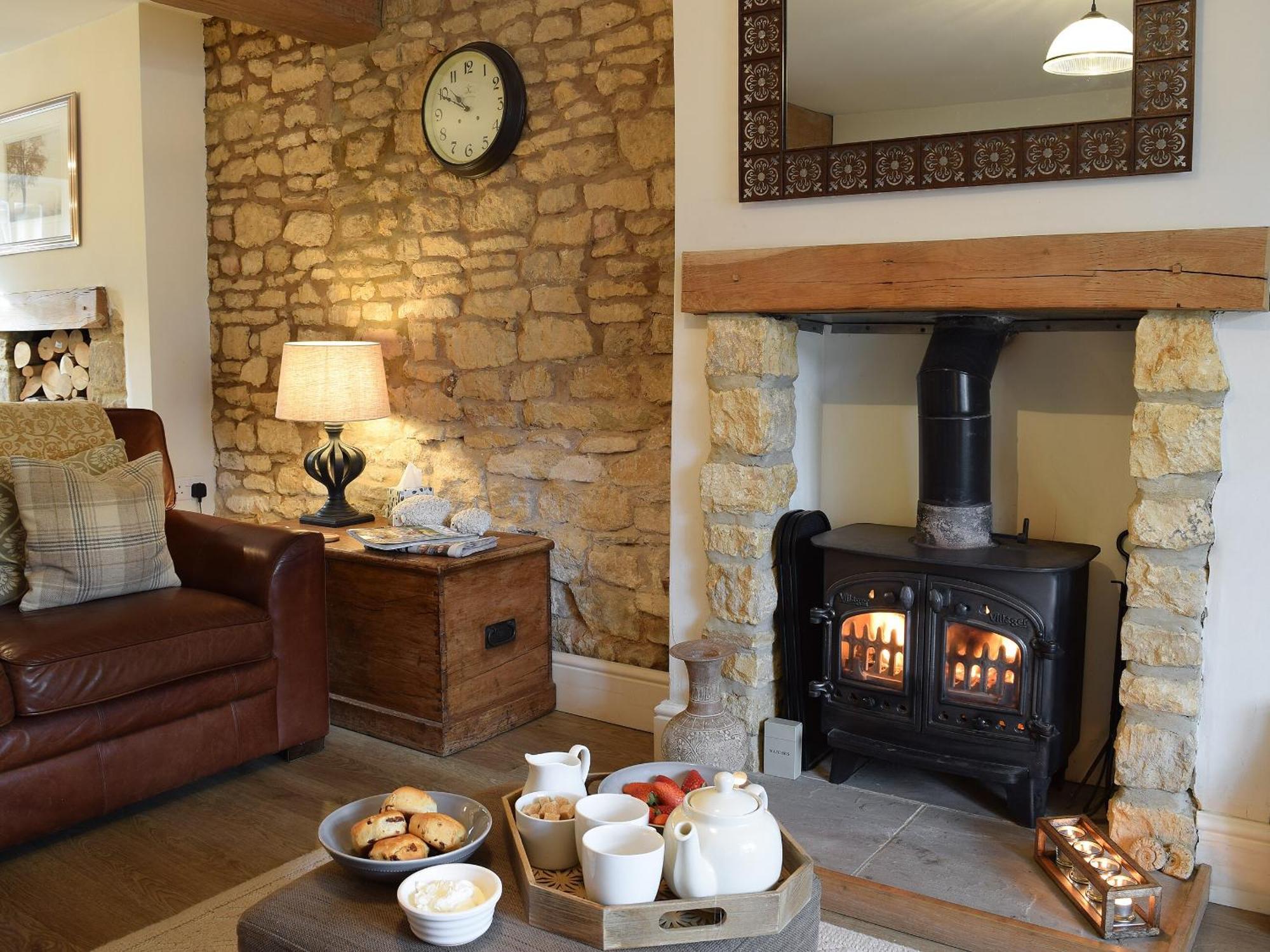 Spring Cottage Bourton-on-the-Water Bagian luar foto